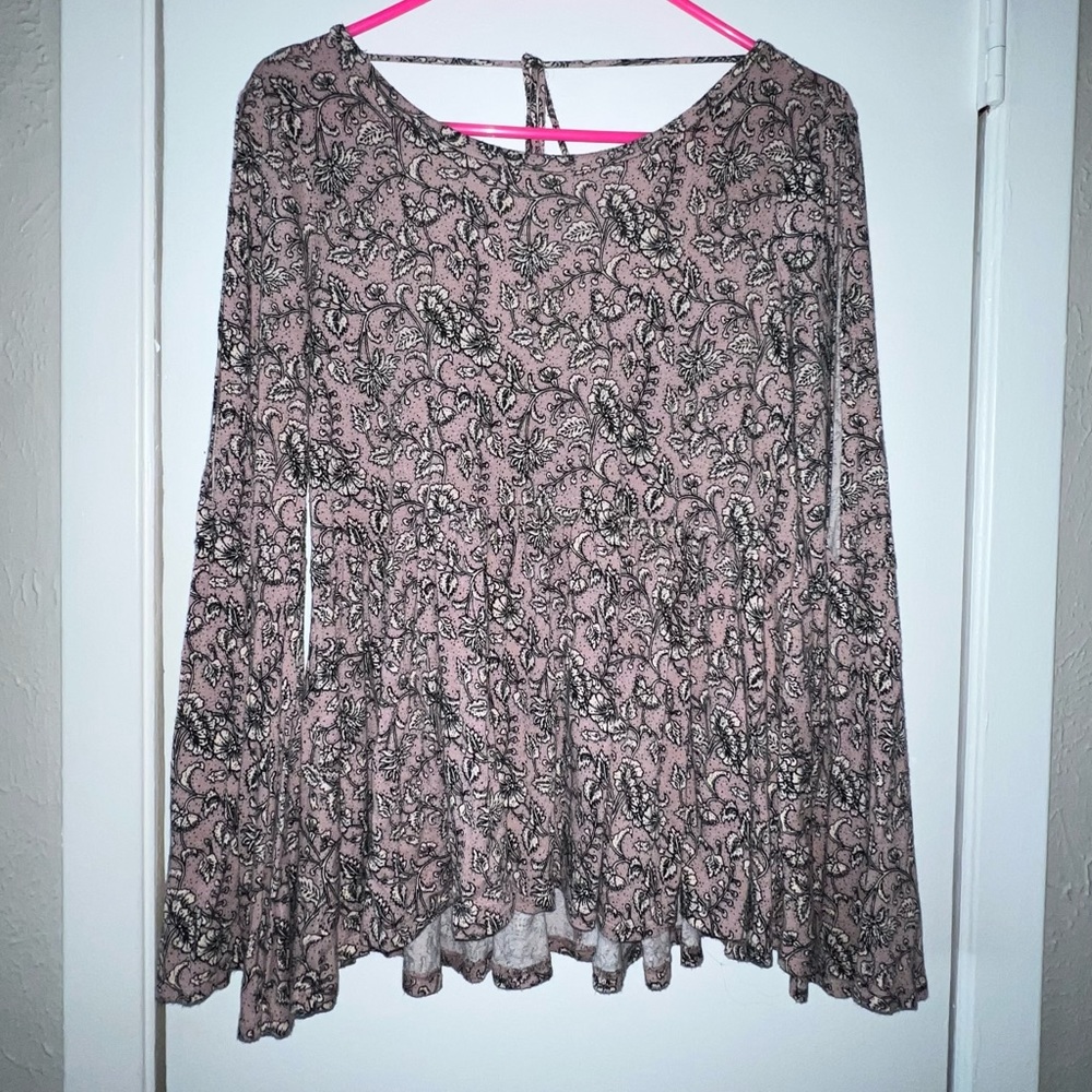 American Eagle Floral Peplum Blouse